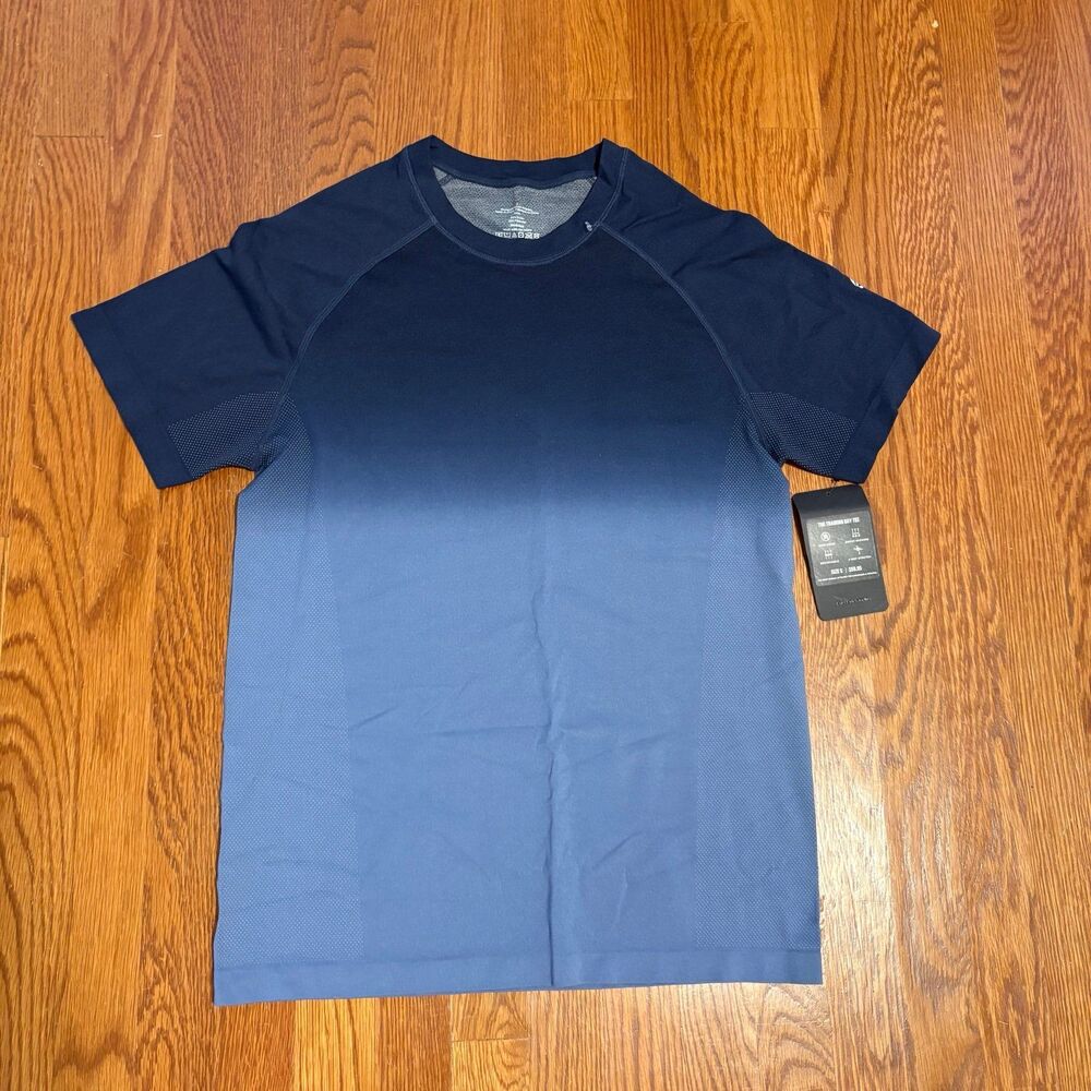 Workout Fabletics Running Men’s Training Day Tee Small Navy Blue Ombré NW